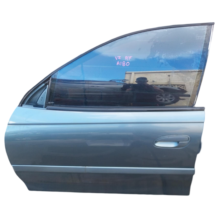 A180 - VZ HOLDEN COMMODORE Sedan - Door Passenger Front - PAINT CODE ODYSSEY #27614