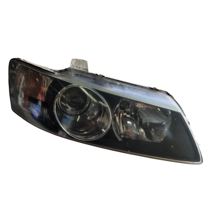 A205 - VZ ADVENTRA WAGON - HEADLIGHT (DRIVER'S)