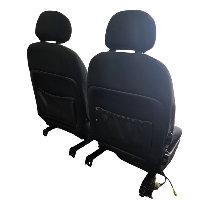 A205 - VZ ADVENTRA WAGON - Seats (FRONT PAIR)