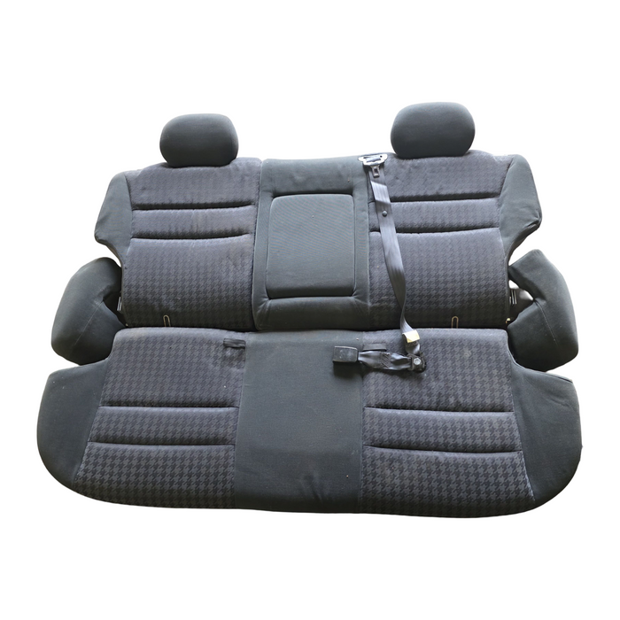 A205 - VZ ADVENTRA WAGON - Seats (REAR)
