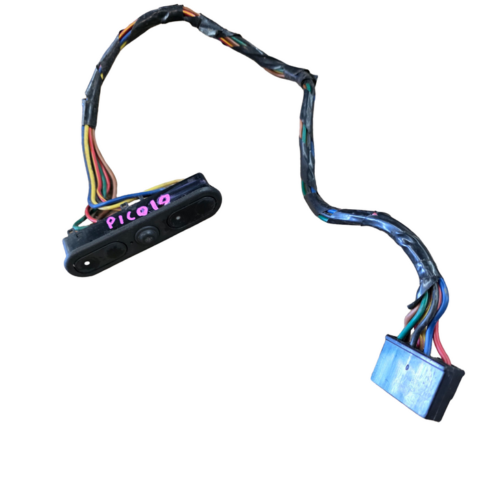 PIC010 - VN,VP,VQ,VR,VS - Holden Commodore - Power Window Switch with Child Lock Drivers Side