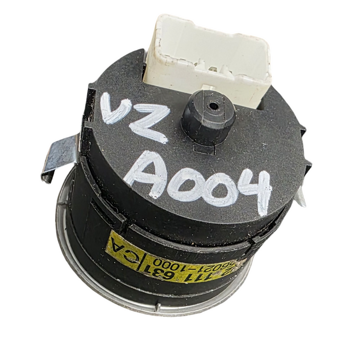 A004 - VZ - Holden Commodore - Headlight Switch