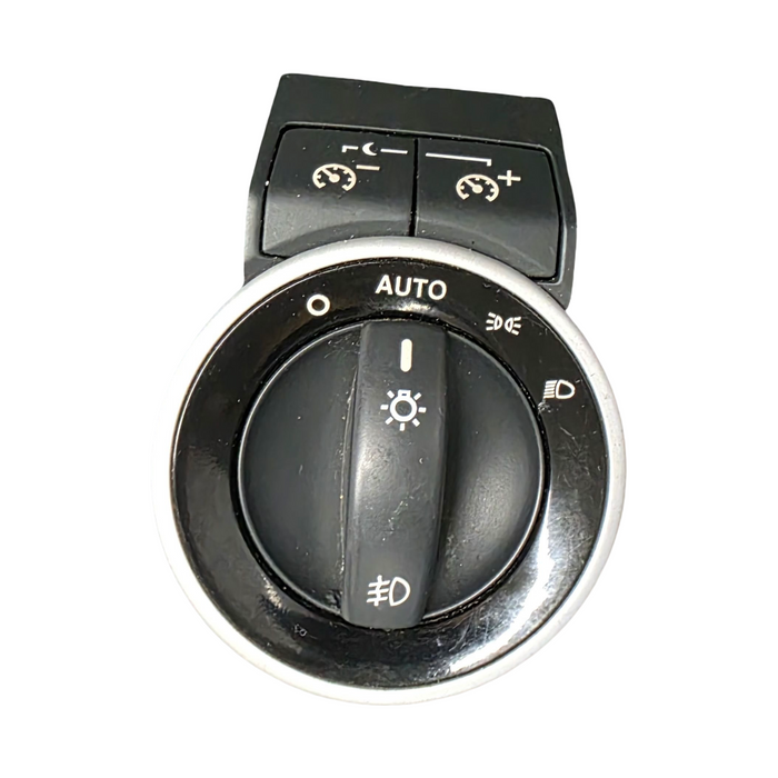 Comw11 - VE - Holden Commodore - Headlight Switch- Black