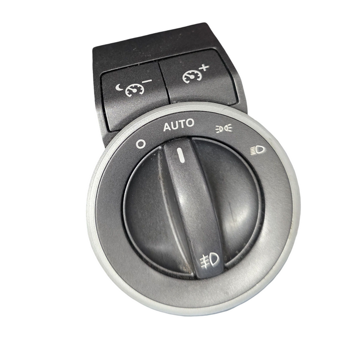 Comw21 - VE Holden Commodore - Headlight Switch (GREY)
