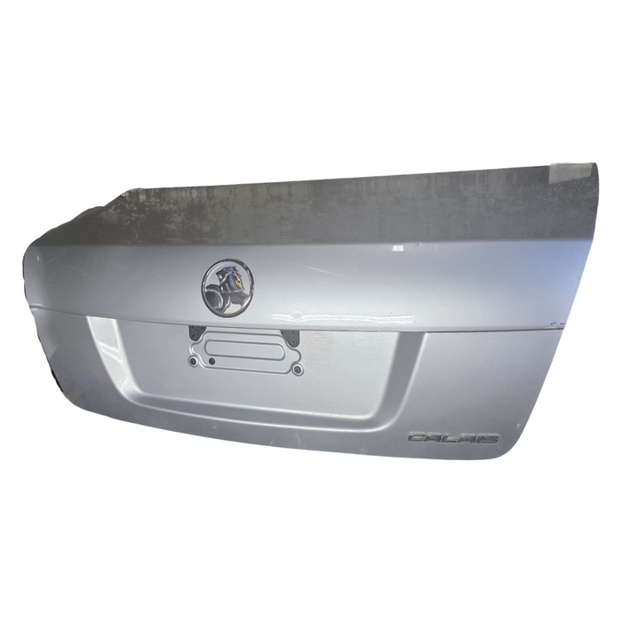 A264 - VE HOLDEN CALAIS - Bootlid - NITRATE SILVER #636R