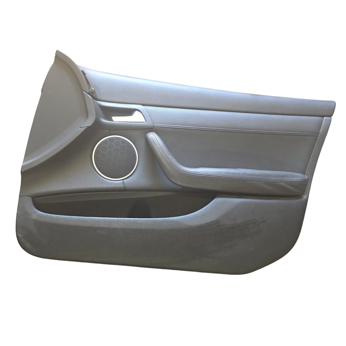 A264 - VE HOLDEN CALAIS- Doorcard (DRIVER'S FRONT)