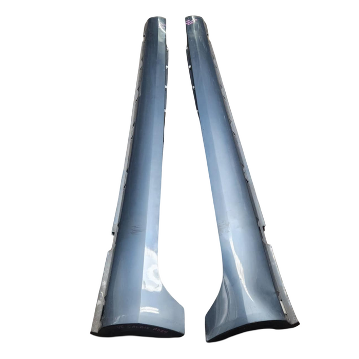 A064 - VE Holden CALAIS - Sideskirt (PAIR) Odessey Metallic