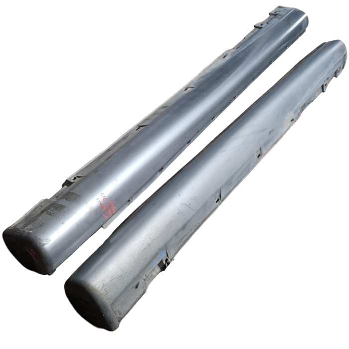 A044 - VT Holden Calais - Sideskirt (pair) Orion Silver Frost Metallic