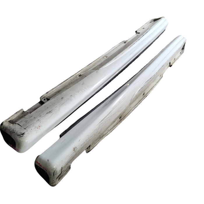 A086 - VX Holden S-Pac Sedan - Sideskirt (pair) - HERON WHITE #J073