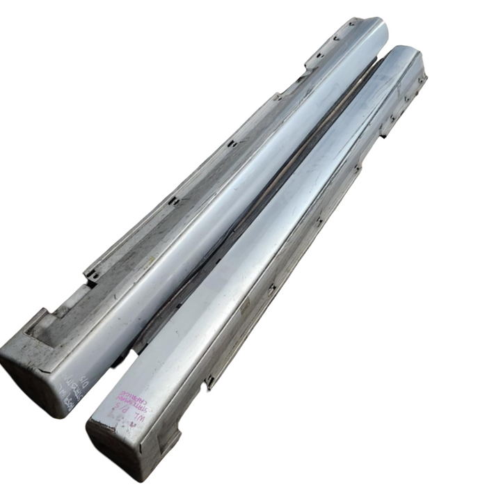 A059 - WL Holden Caprice - Sideskirts (pair) Quicksilver