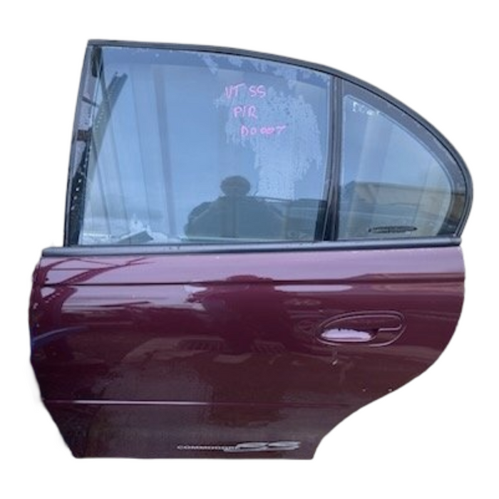 D0007 - VT HOLDEN COMMODORE SS - PASSENGER REAR DOOR - PAINT CODE MARON