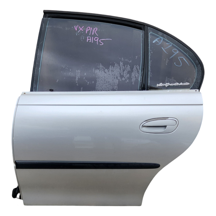 A195 - VX EXECUTIVE - Passenger rear door
