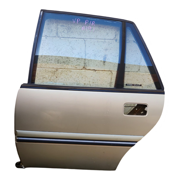 A191 - VZ SEDAN - DOOR DRIVERS REAR
