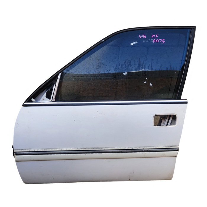 A073 - VQ HOLDEN STATESMAN - DOOR PASSENGER FRONT - PAINT CODE ALASKAN WHITE #J064