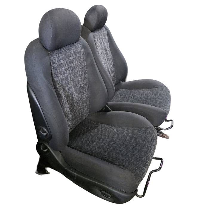A282 - VY HOLDEN COMMODORE SEDAN - SEATS (FRONT PAIR) CLOTH