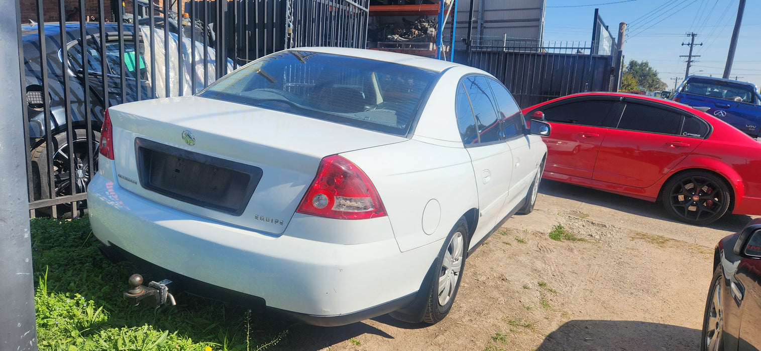 A227 - VY Holden Commodore V6 Auto - Computer Set (BCM 210 Mid, ECU Service# 09356445, FOB)