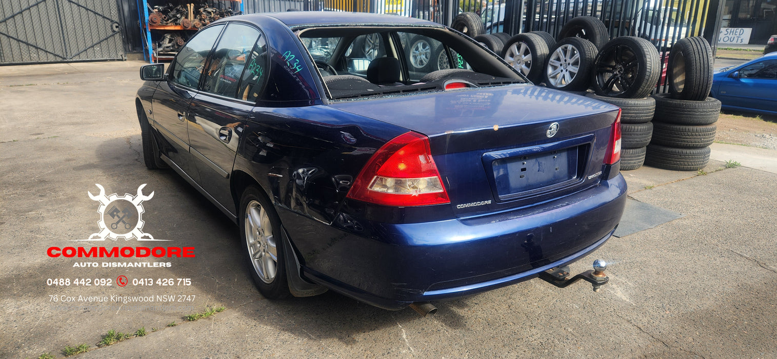 A235 - VZ EXECUTIVE SEDAN - Rear Bar