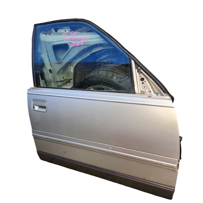 A089 - VS V6 HOLDEN STATESMAN - DRIVERS FRONT DOOR - PAINT CODE SILVER ICE MKII METALLIC #H069