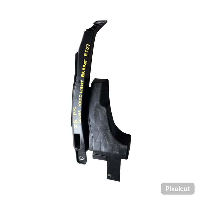 A107 - ZB HOLDEN COMMODORE - Headlight Lower Bracket (PASSENGER'S SIDE)