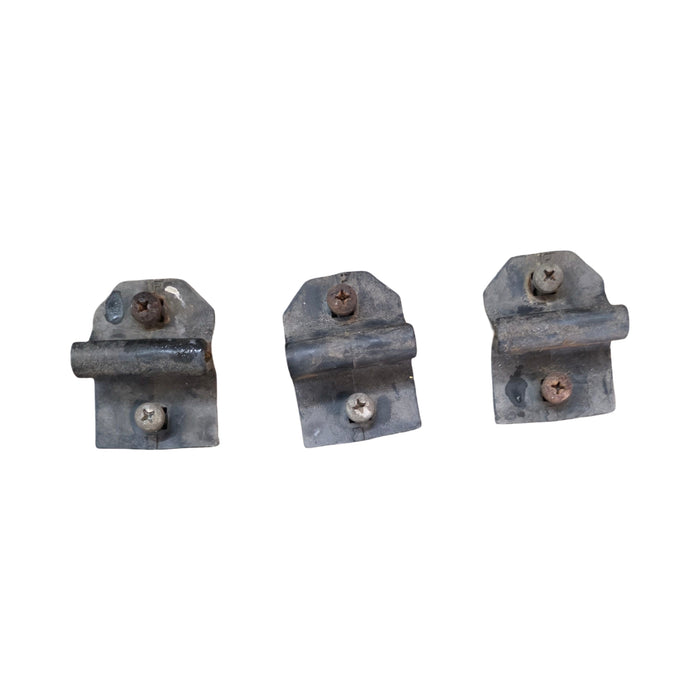 A276 - VS HOLDEN COMMODORE SEDAN - Front Bar Retaining Clips