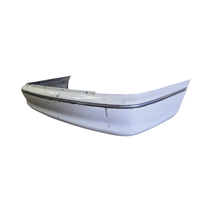 A276 - VS HOLDEN COMMODORE SEDAN - Rear Bar ALASKAN WHITE - #J064