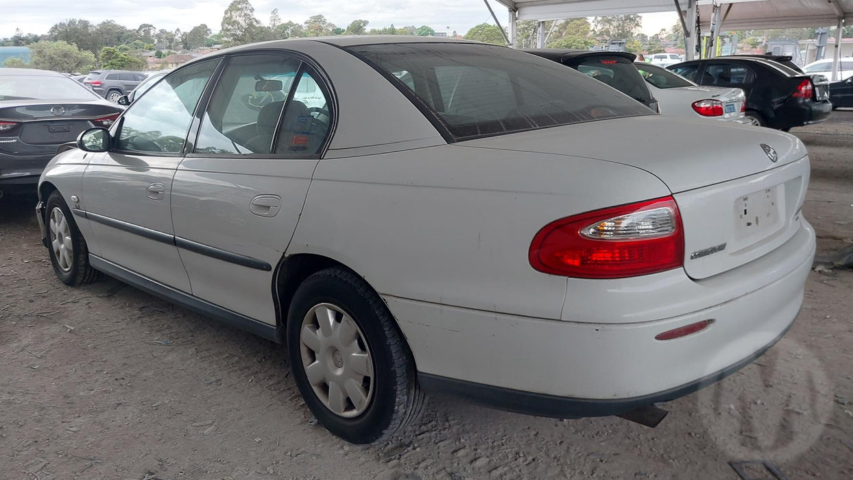 A238 - VR - VT SEDAN BOOT LATCH