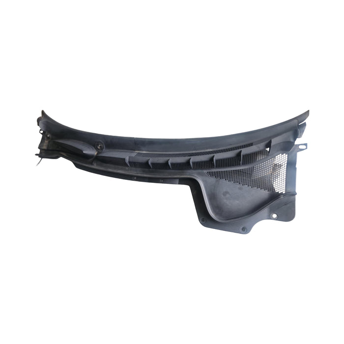 A237 - VE HOLDEN COMMODORE SV6 SERIES I - Wiper Cowl