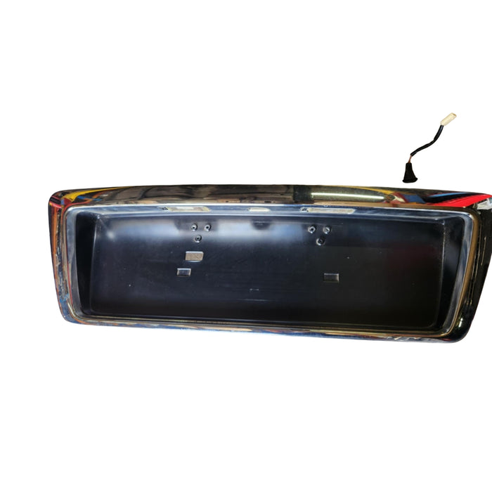 A268 - VZ HOLDEN CALAIS SEDAN - Rear Bootlid Garnish Chrome