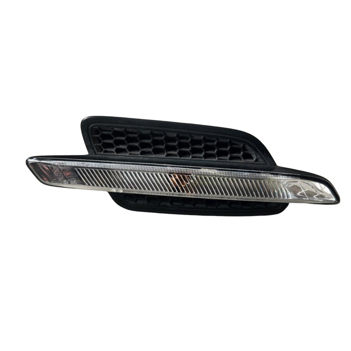 A237 - VE HOLDEN COMMODORE SEDAN - Guard Blinker DRIVER'S SIDE