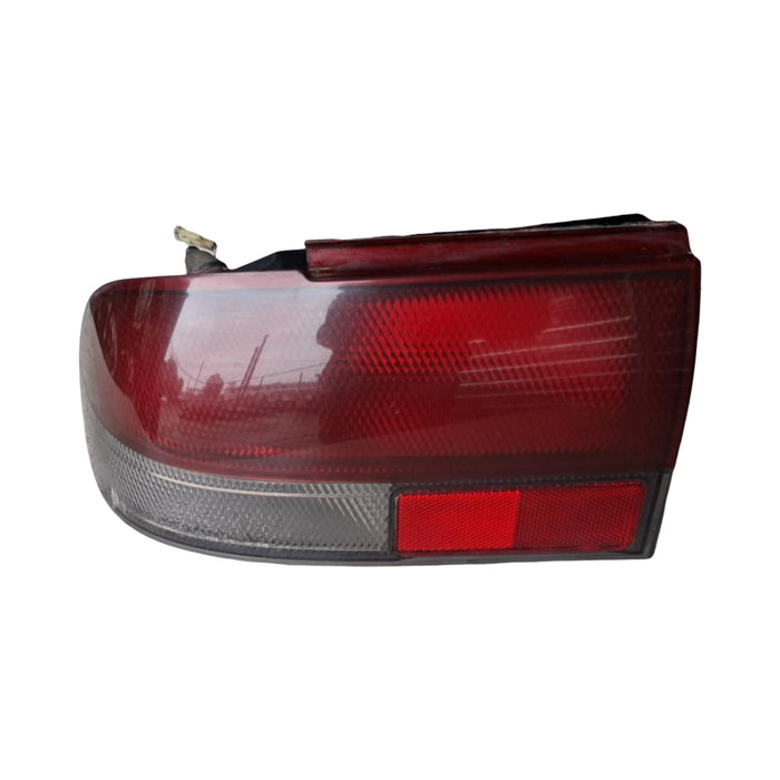A276 - VS HOLDEN COMMODORE SEDAN - Taillight (PASSENGER'S)