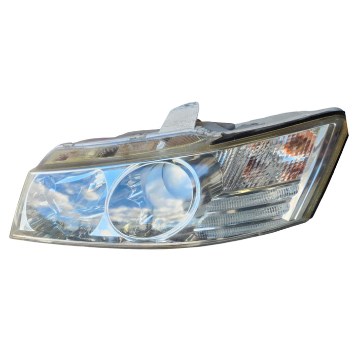 A233 - VZ HOLDEN COMMODORE BERLINA - Headlight (PASSENGER SIDE)