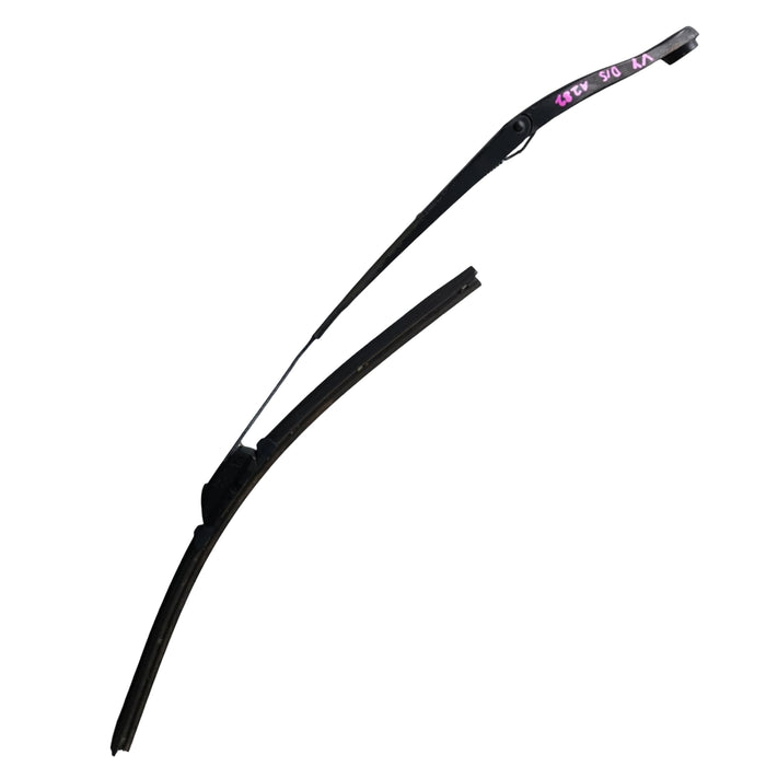 A282 - VY Holden Commodore Sedan - Wiper Arm - DRIVER'S SIDE