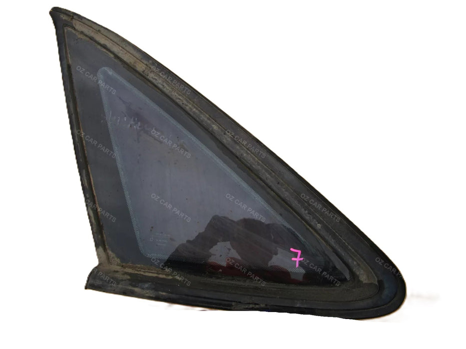 VT,VX,VY,VZ - SEDAN - WINDOW GLASS DRIVERS REAR QTR