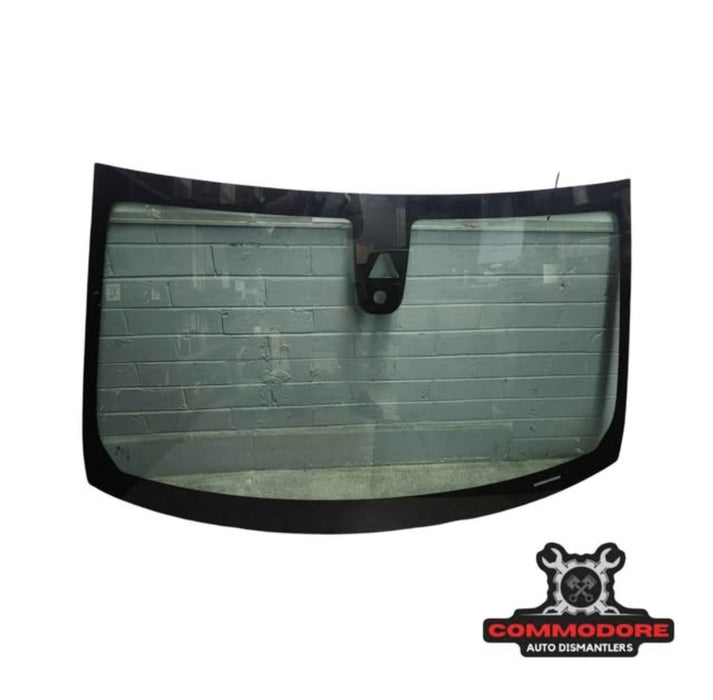 A107 - ZB Holden Commodore - FRONT WINDSCREEN