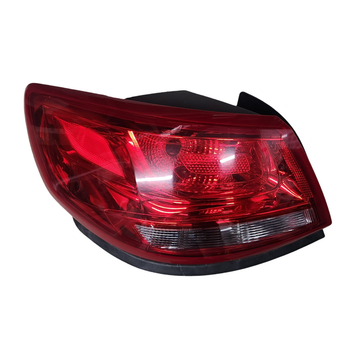 VF Commodore Taillight - Passenger Side (gu)