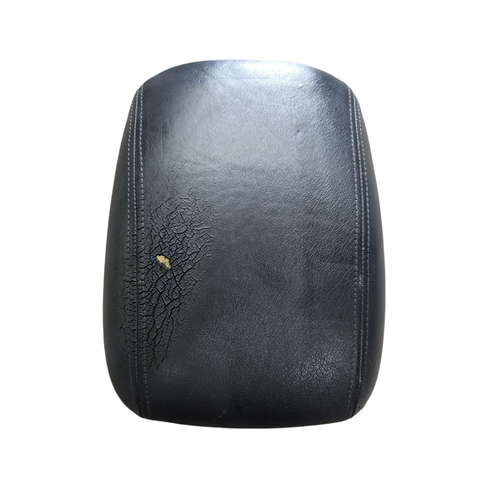 A135 - VX SEDAN - CENTRE CONSOLE LID