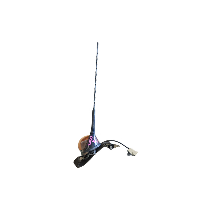 A203 - VE SV6 UTE - Antenna