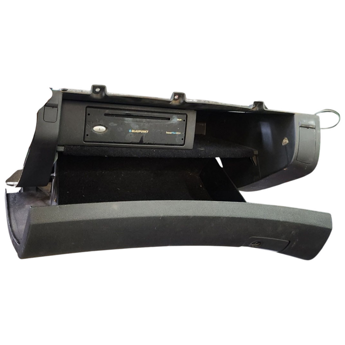 A211 - VE SV6 WAGON - Glovebox