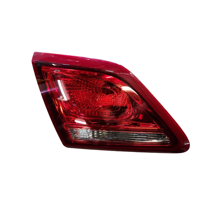 A232 - VF International - Passenger's Bootlid Taillight