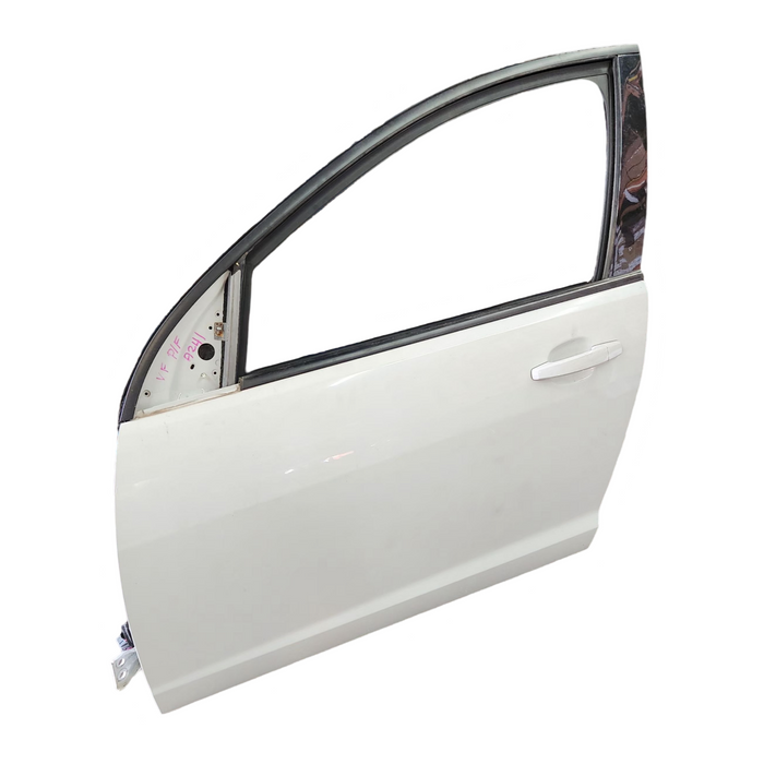 A241 - VF SV6 SEDAN - Front Door (passenger) - Herron White - #679F