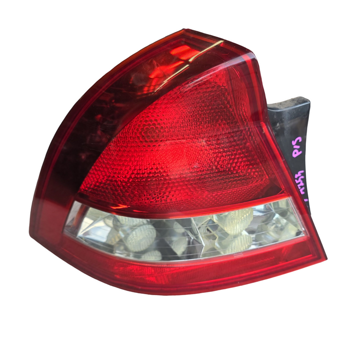 A255 - VY BERLINA SEDAN - Taillight Passenger's Side