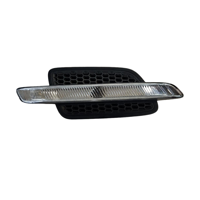 A006 - VE HOLDEN CALAIS - Guard Blinker DRIVERS SIDE