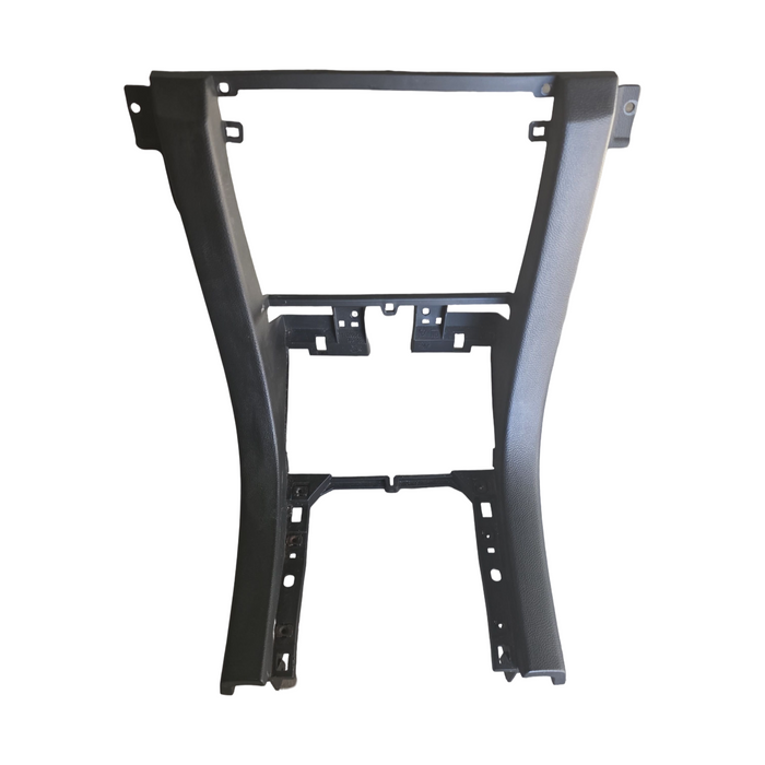 A267 - VE HOLDEN CALAIS - STEREO SURROUND TRIM