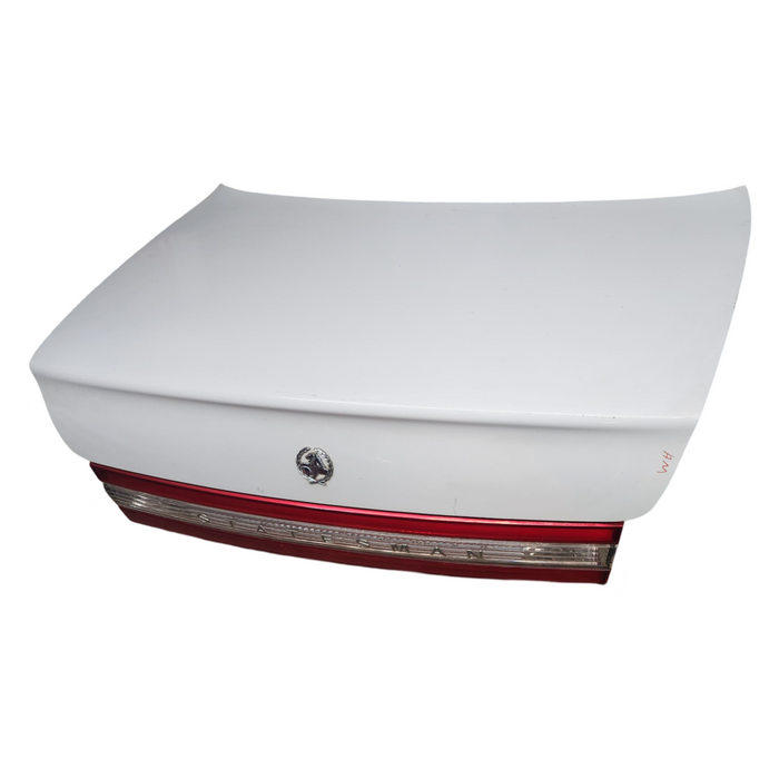 WH STATESMAN - BOOTLID WITH GARNISH - WHITE