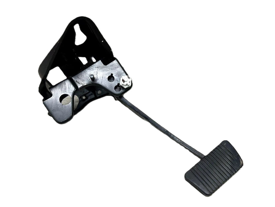 VN,VG,VP,VQ,VR,VS - BRAKE PEDAL