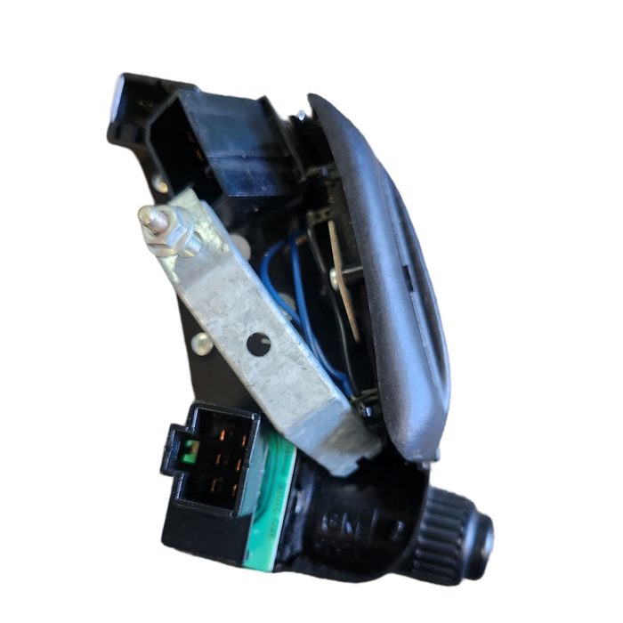 E001 - VN HSV - CALAIS BERLINA - WIPER CLUSTER SWITCH
