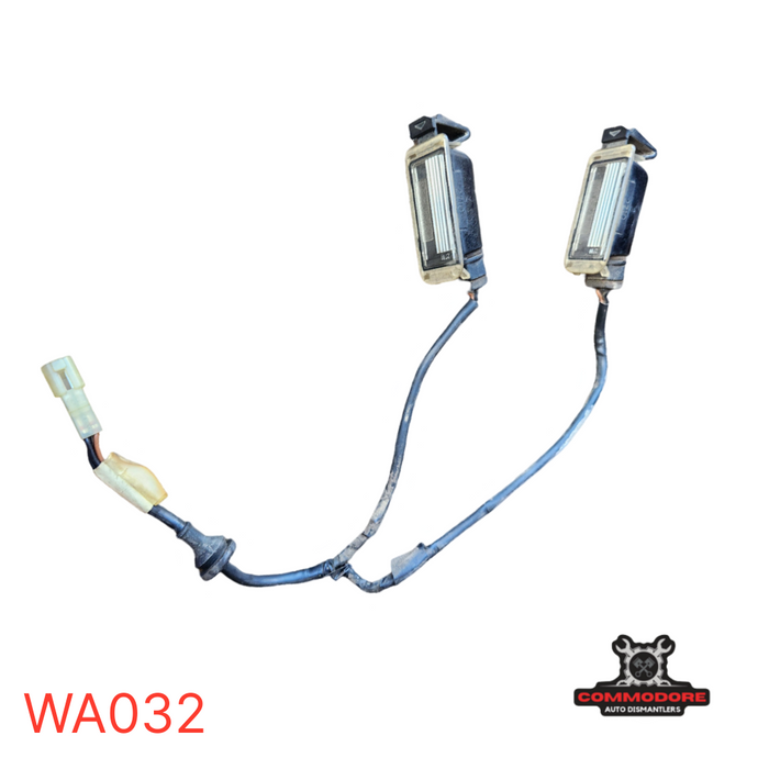 WA032 - VS/VR - Number Plate Lights with Loom