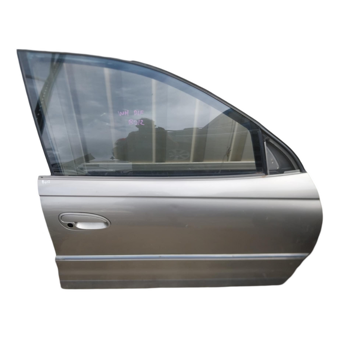 WH STATESMAN - DOOR DRIVERS FRONT (GOLD)