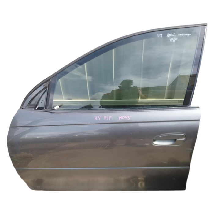 A095- Vy Crewman Door - Passenger Front