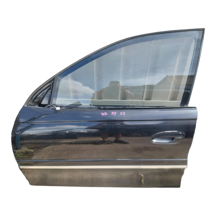 WK STATESMAN - DOOR PASSENGER FRONT (BLACK)